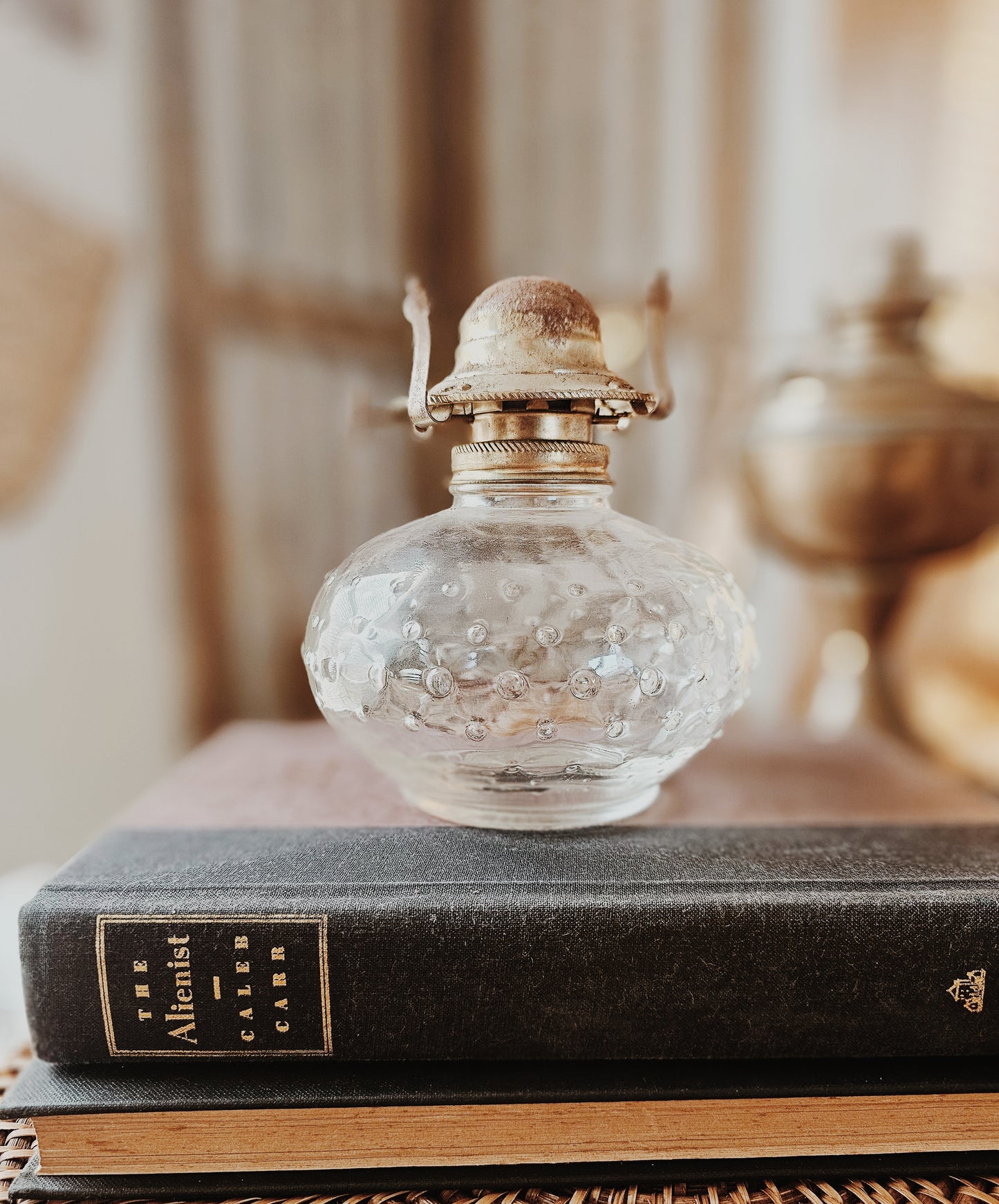 Vintage Lamplight Farm Oil Lamp