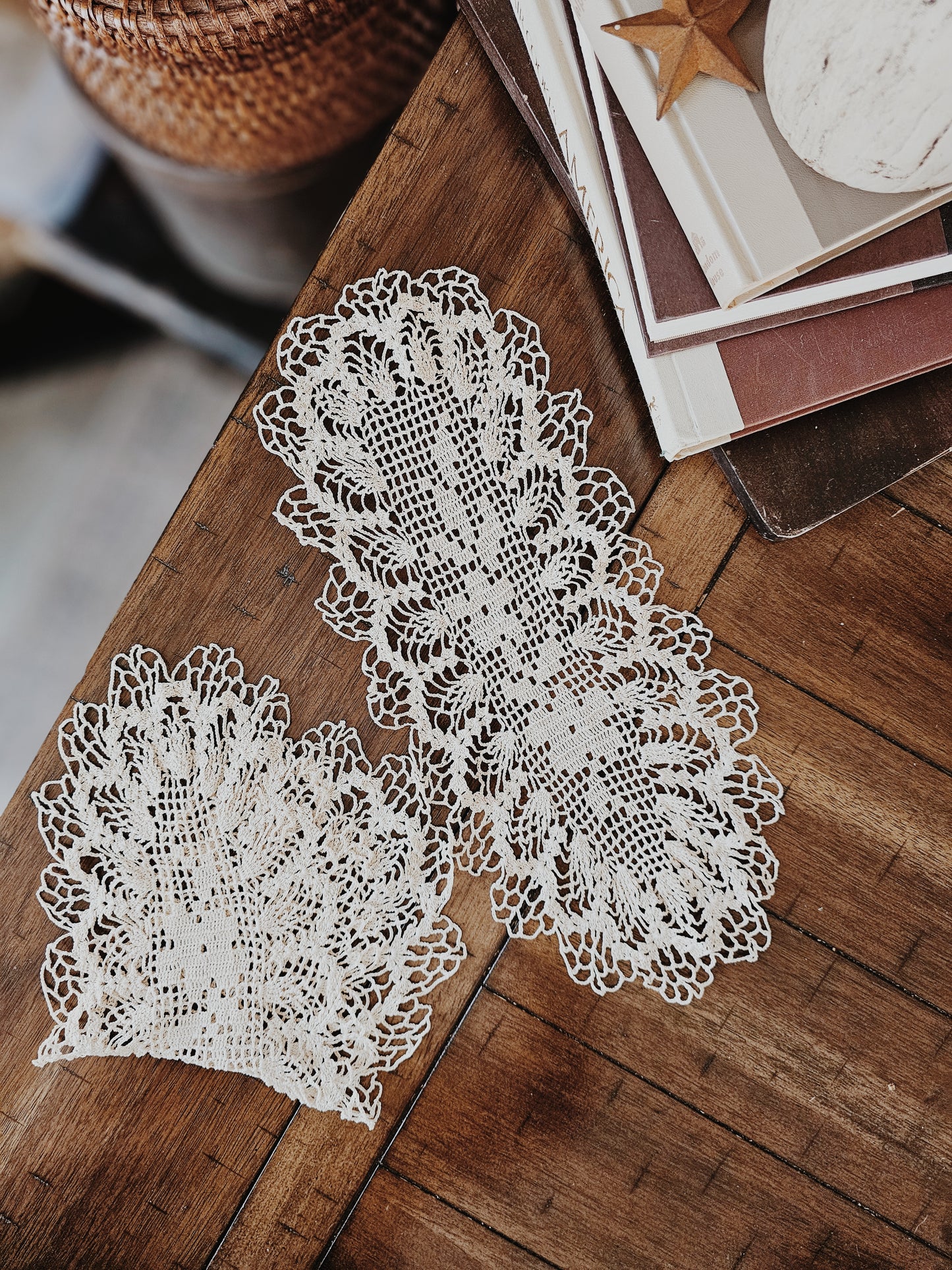 Vintage Set of Doilies