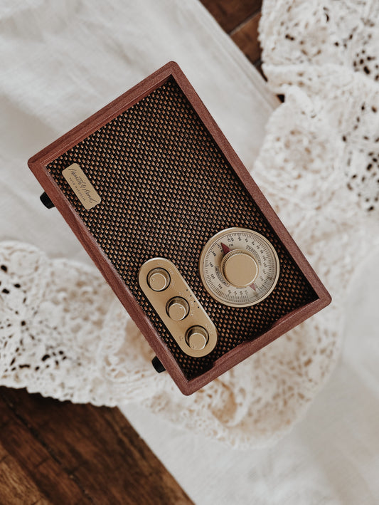 Vintage Inspired Working Bluetooth Radio