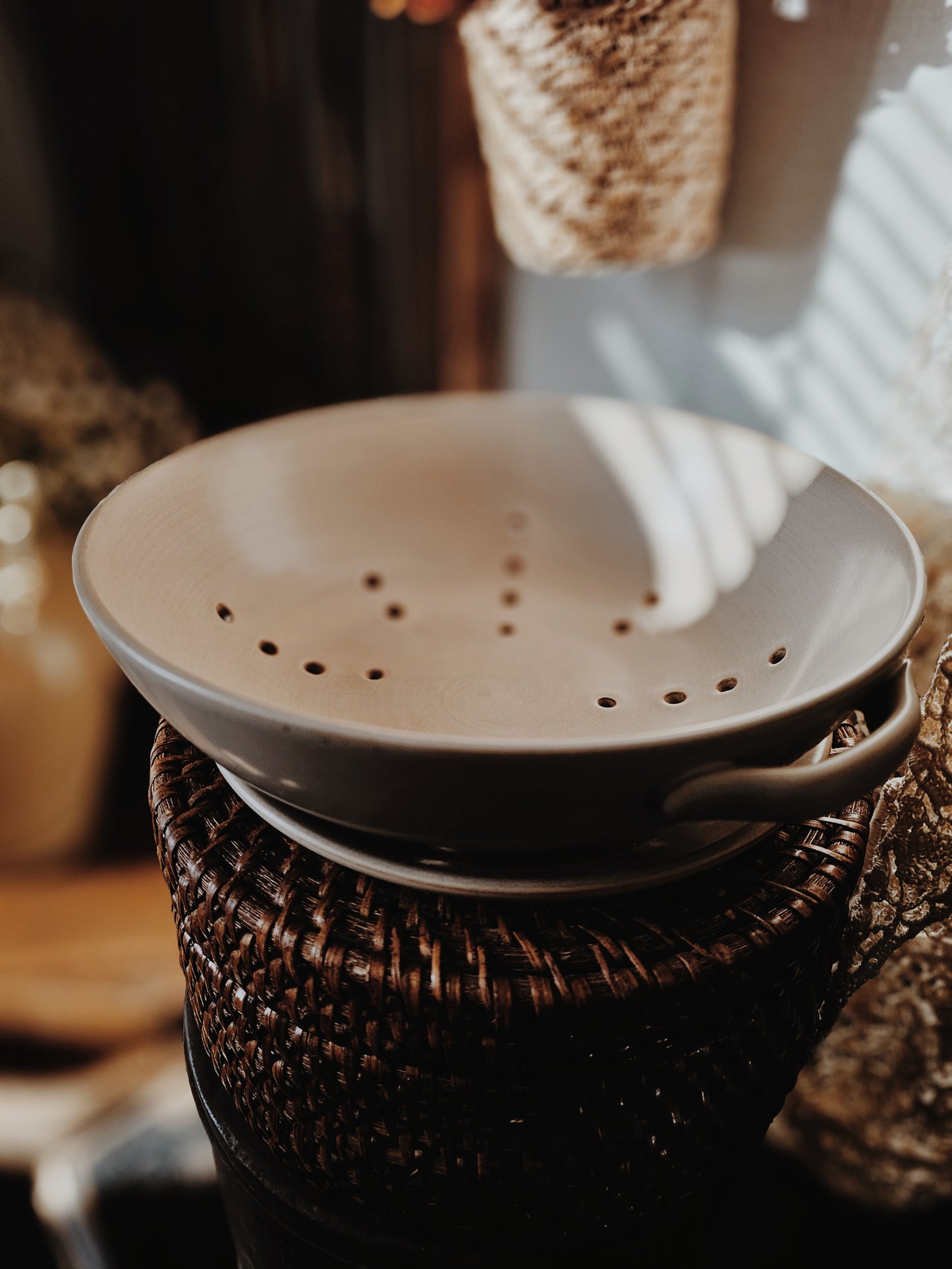Stoneware Berry Bowl & Plate Set